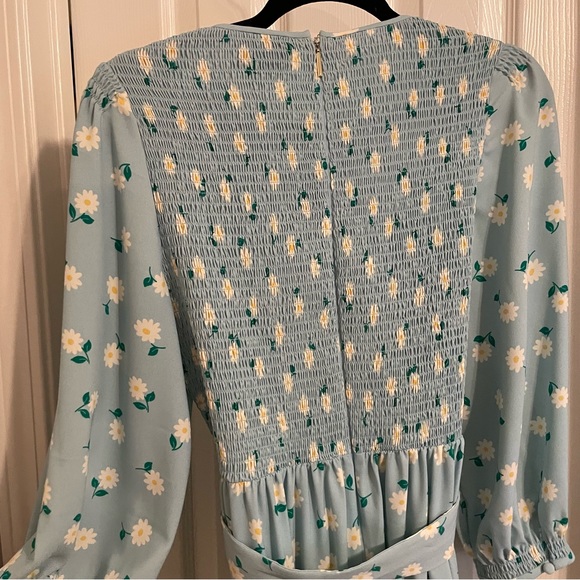 Kate Spade Dancing Aster Spring Floral Dress | Smocked Tie Waist | Pockets | 8 - Picture 7 of 14